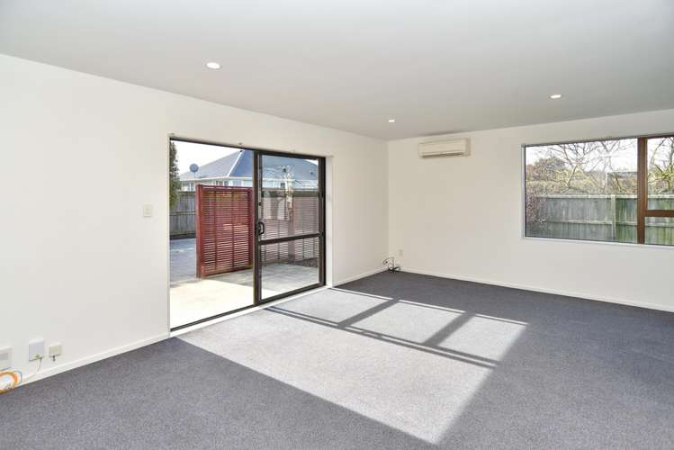 2 Dickson Crescent Hornby_6