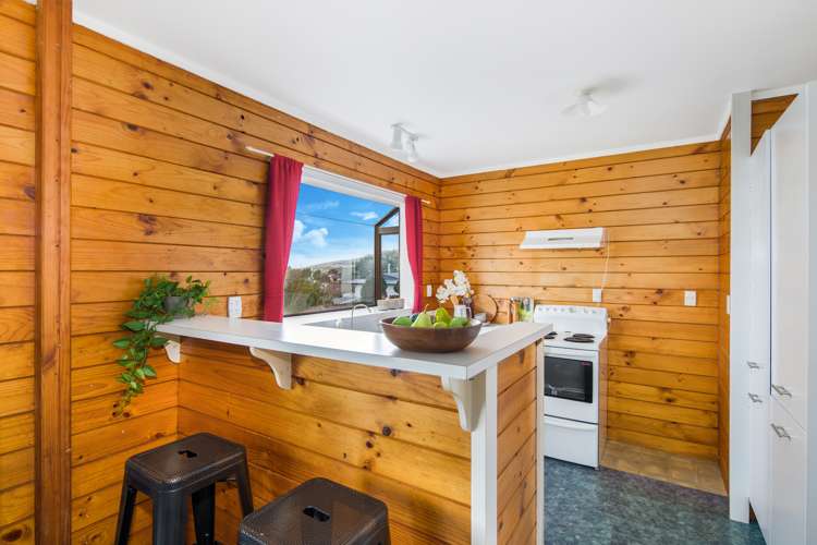 21 Maracas Crescent Grenada Village_7