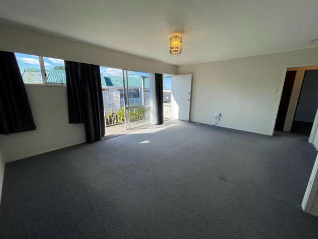 2/6 Longbill Place Glendene_2