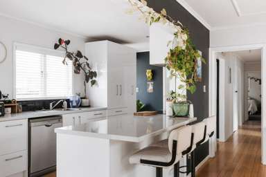 71 Henderson Street_4