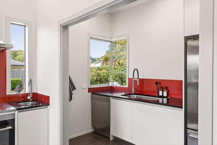 15 Pohutukawa Grove Lytton West_7