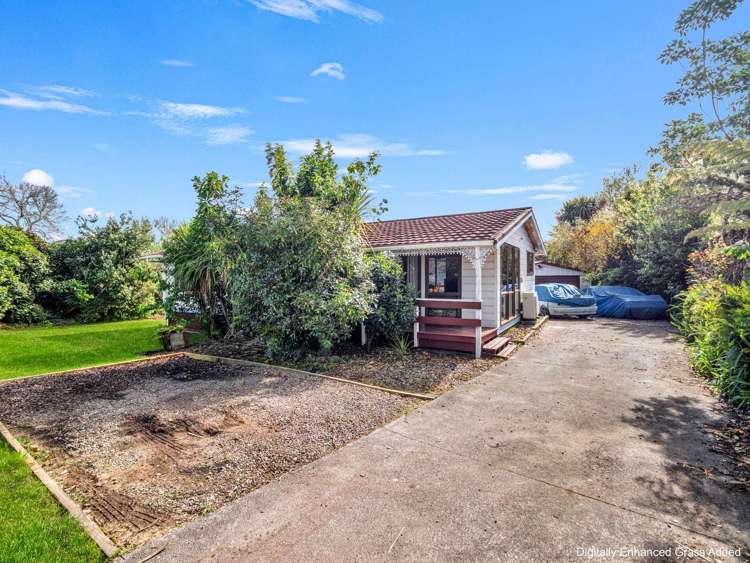27 Ray Small Drive Papakura_15