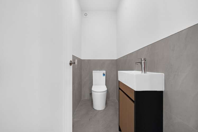 16 Gertrude Cole Road Clarks Beach_13