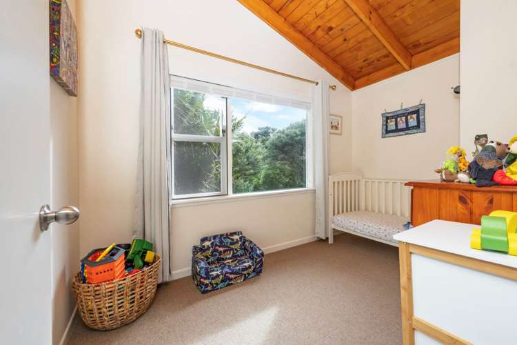 198 Scenic Drive Titirangi_15