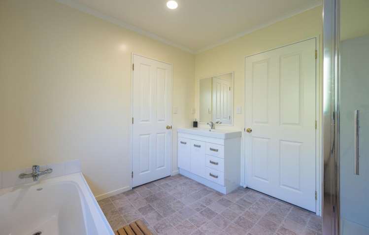 8 Aspen Place Stoke_11