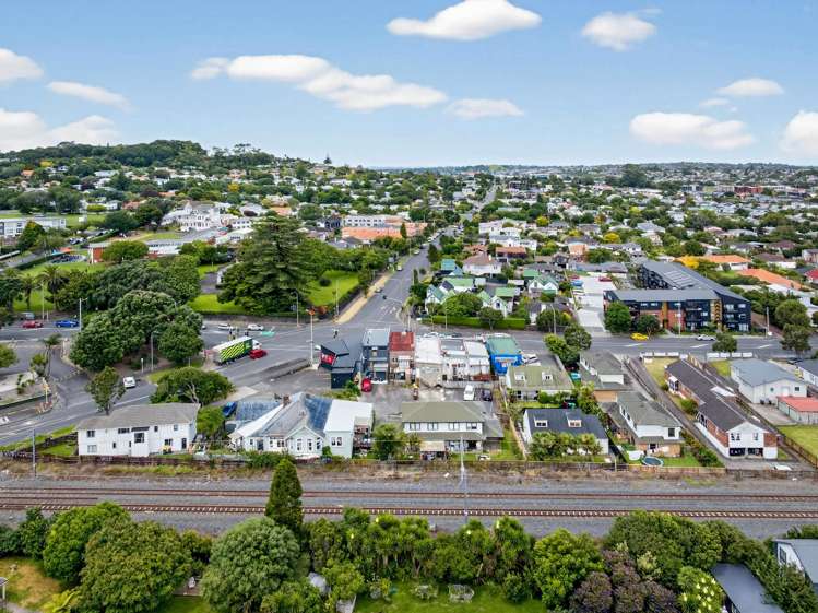 1087 New North Road Mt Albert_9