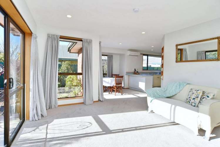 1/11 Owens Terrace Upper Riccarton_2