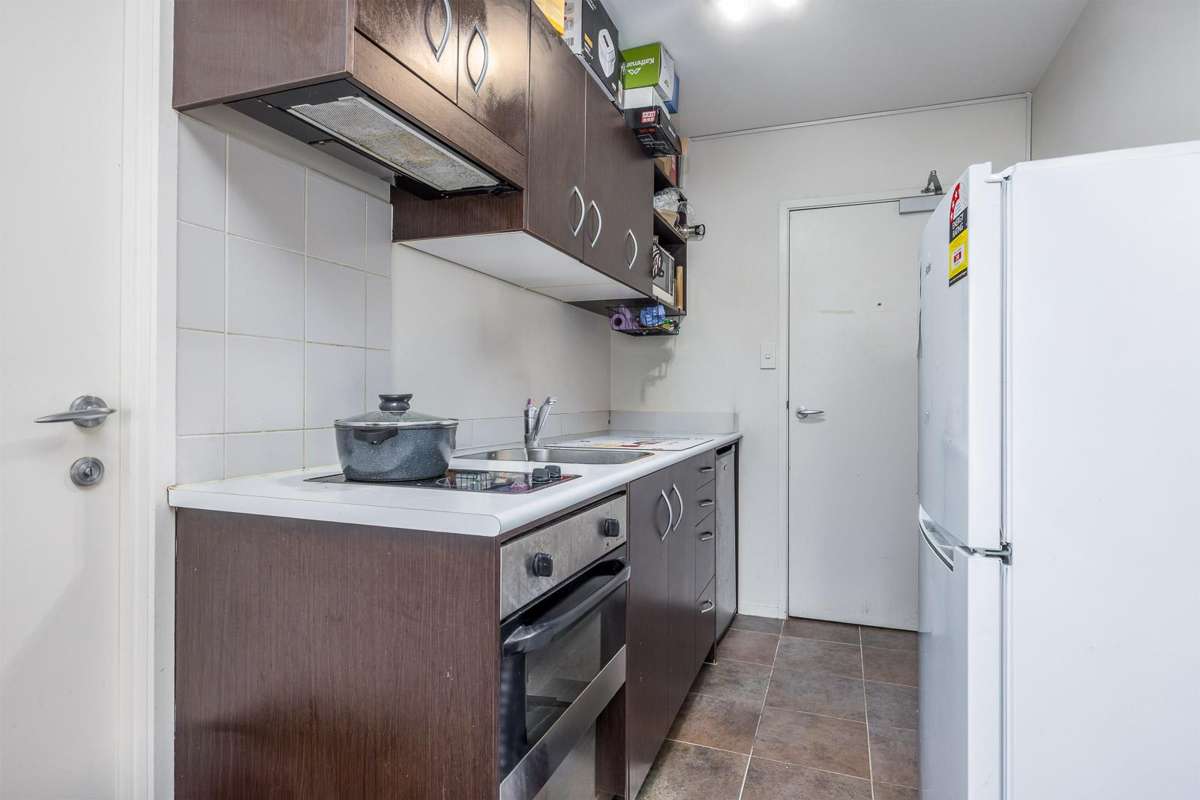 1205/1 Parliament Street_4