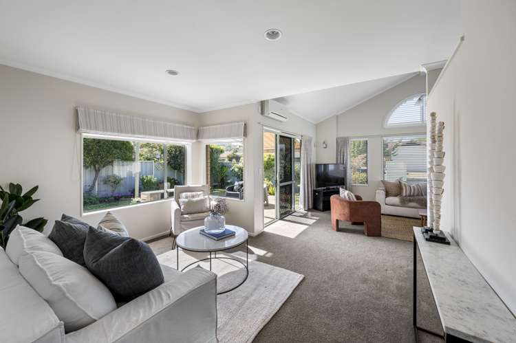 29 Beaufort Place Taradale_4