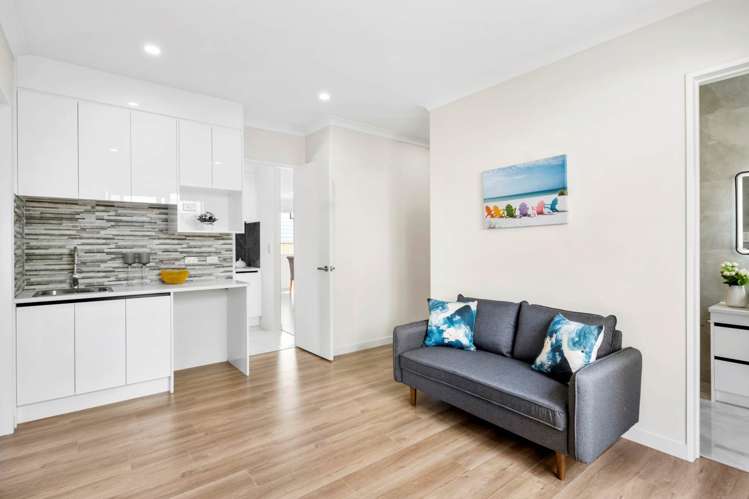 13 Tiro Street Flat Bush_15