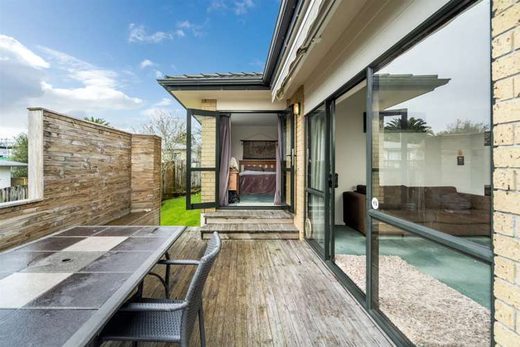 2/147 Birkdale Road Birkdale_16