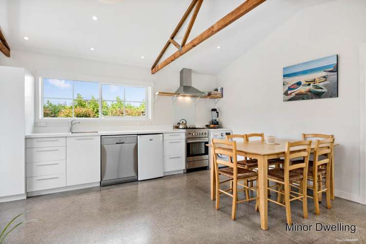 5 Niccol Avenue Narrow Neck_7