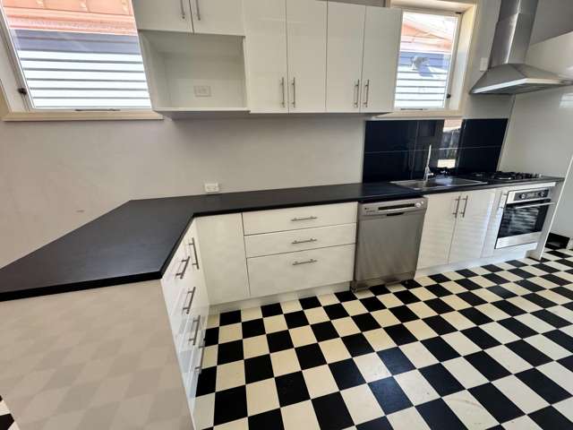 678 Gloucester St Linwood_2