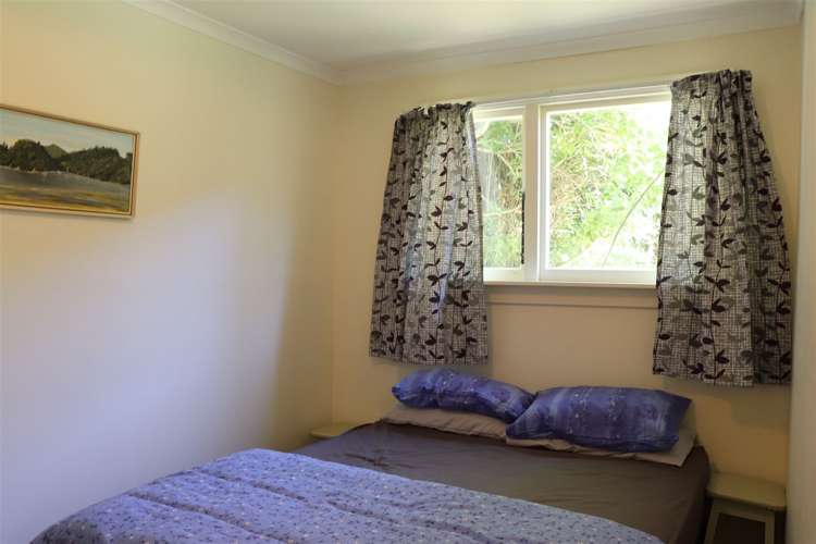 2313 Queen Charlotte Drive Anakiwa and Surrounds_11