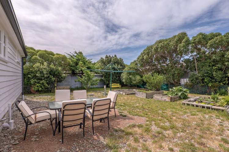 113 Poranui Beach Rd Little River_18