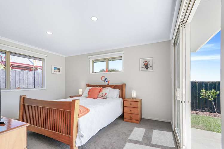 4 Carlingford Rise Dinsdale_14