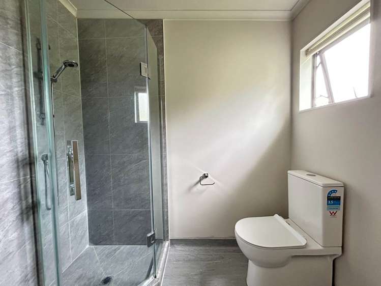 5/41B White Swan Road Mt Roskill_7