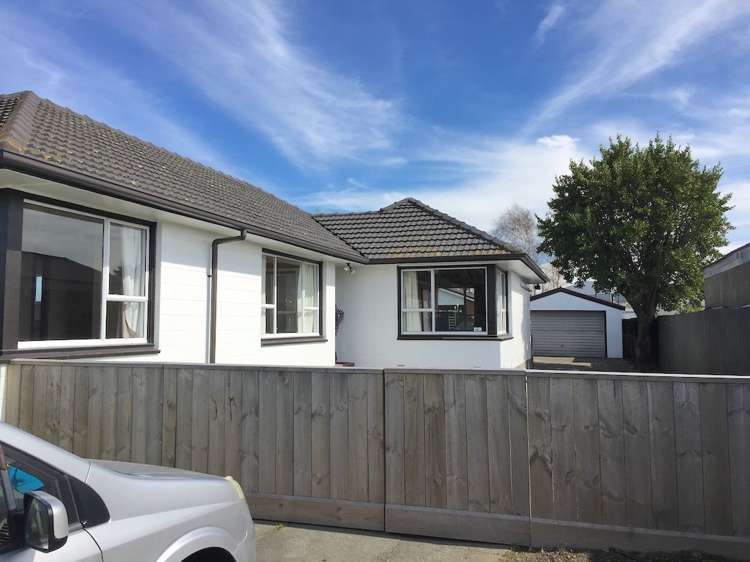 4 Oriana Crescent Hornby_1