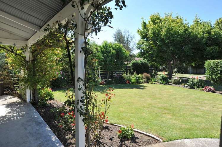 33 Taranaki Drive Woodend_16