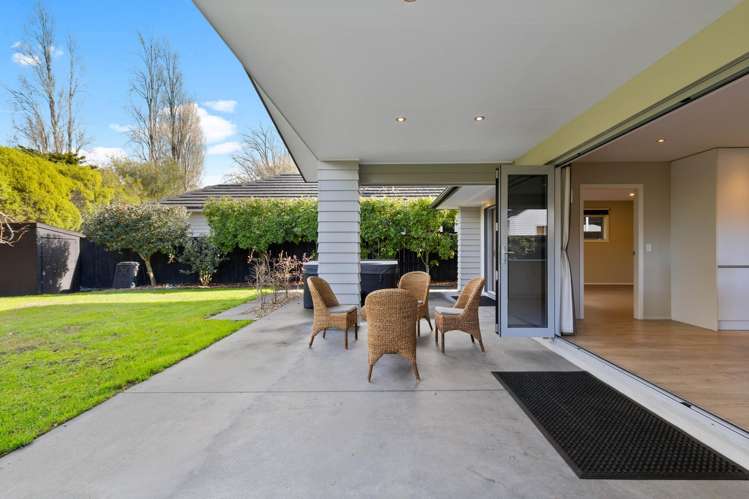72 Jellicoe Drive Hamilton East_4