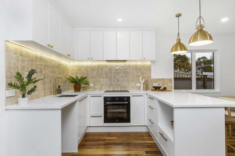 56 Stott Avenue_2