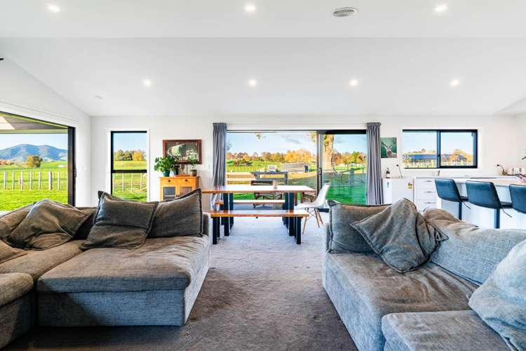 1370 Te Kawa Road Te Kawa_9