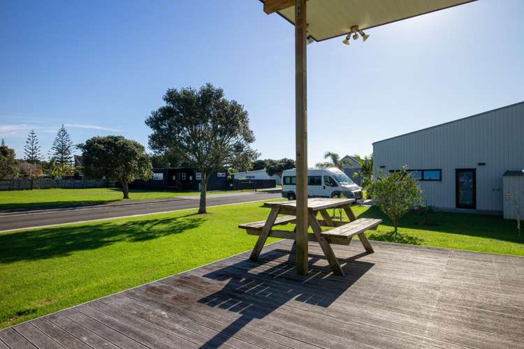 12 Flame Tree Lane Taipa_19