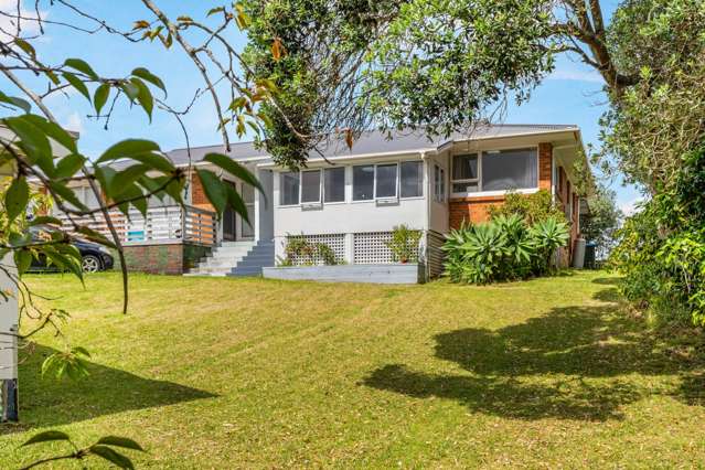 Stunning opportunity in Blockhouse Bay!