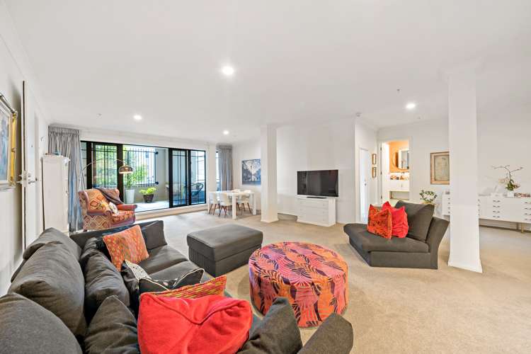 Ba/8 Farnham Street Parnell_5