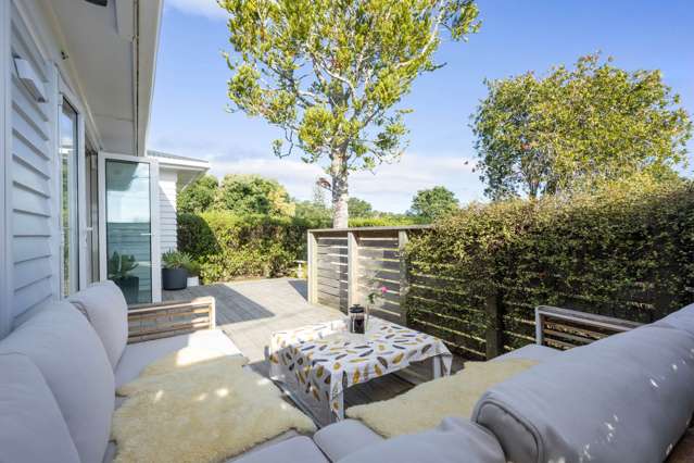 64B Awaroa Road Sunnyvale_4