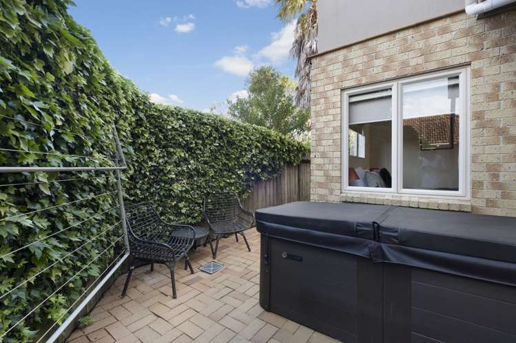 1/10 Minerva Terrace Cockle Bay_23