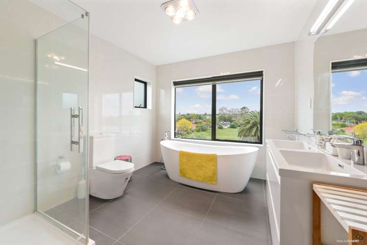 19a Regia Close Half Moon Bay_8