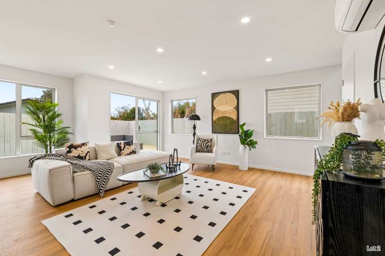 32 Glennandrew Drive_2