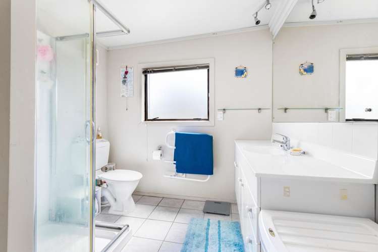 35 & 35A Cane Road Waimauku_15