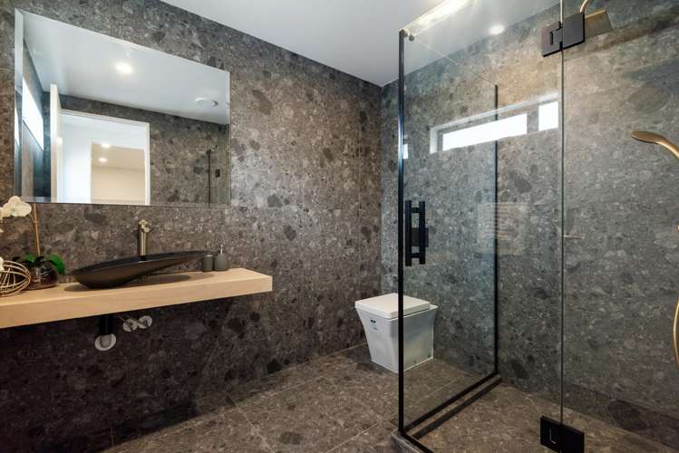 13 Waimana Ave Northcote Point_23