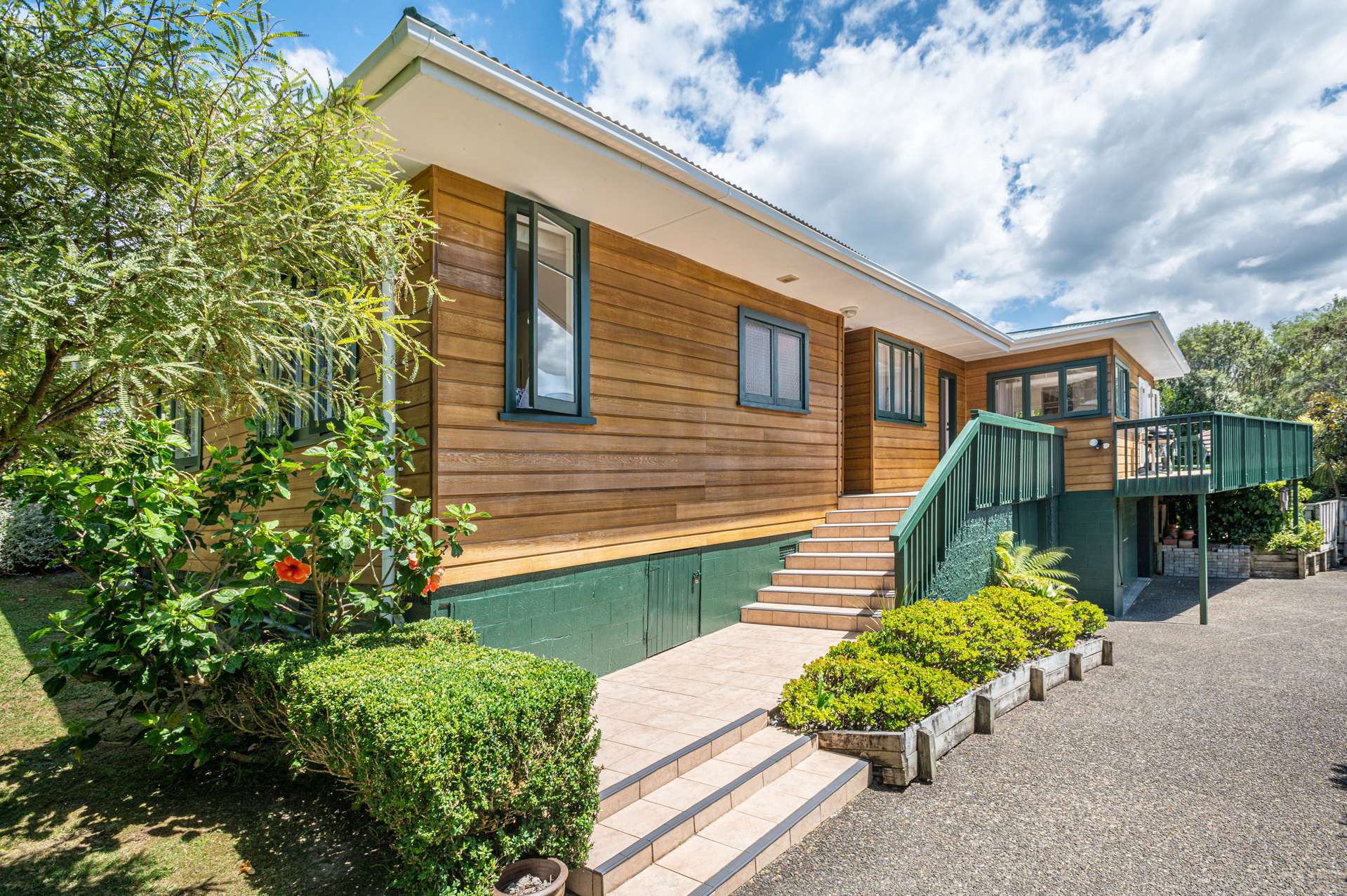 16 Deane Avenue Titirangi_0