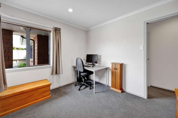 5a James Drive Bell Block_24