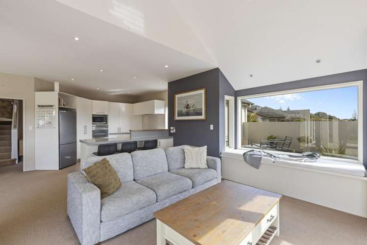 10 Sampson Avenue Waiwhakaiho_12