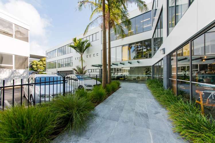 132 Hurstmere Road Takapuna_15