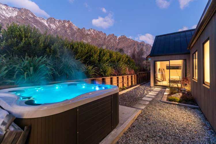 13 Bretby Court Jacks Point_11