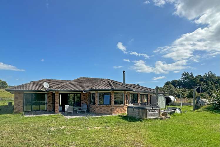 179 West Coast Road_0