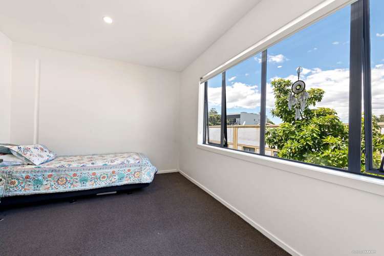 18/6 Ambrico Place New Lynn_13