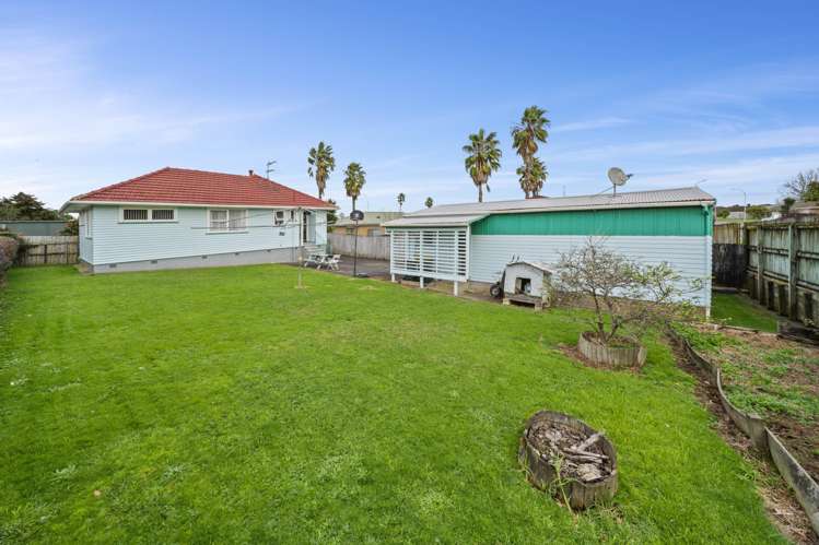 9 Manston Road Mangere_15