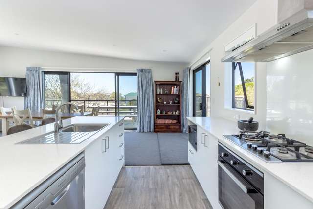 6 Balfour Crescent Castlepoint_4