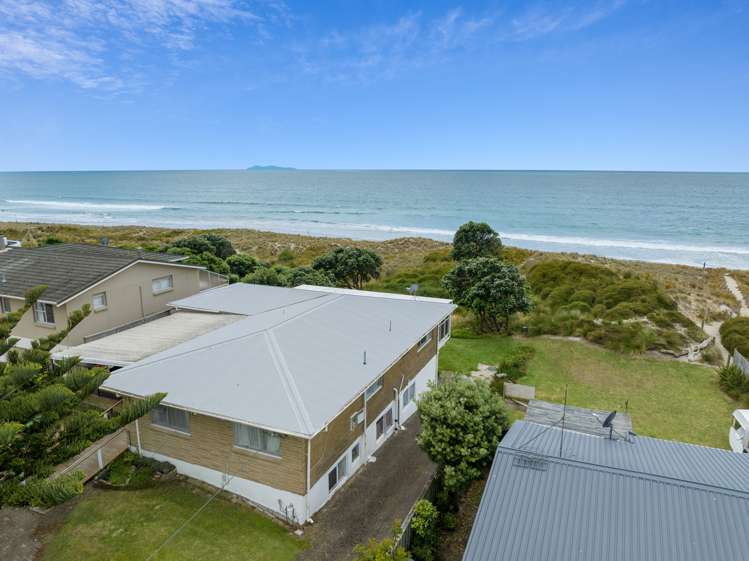 395/395A,397 Oceanbeach Road Mt Maunganui_3