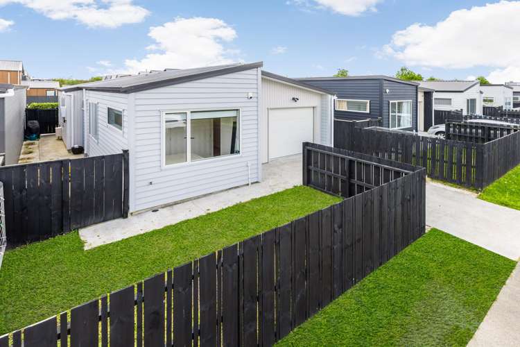 16 Swamp Kauri Grove Papakura_11