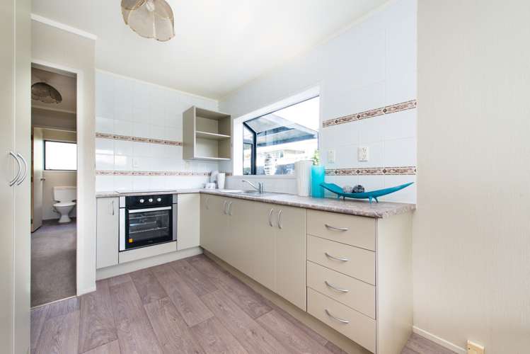 220 Solar Road Glen Eden_7