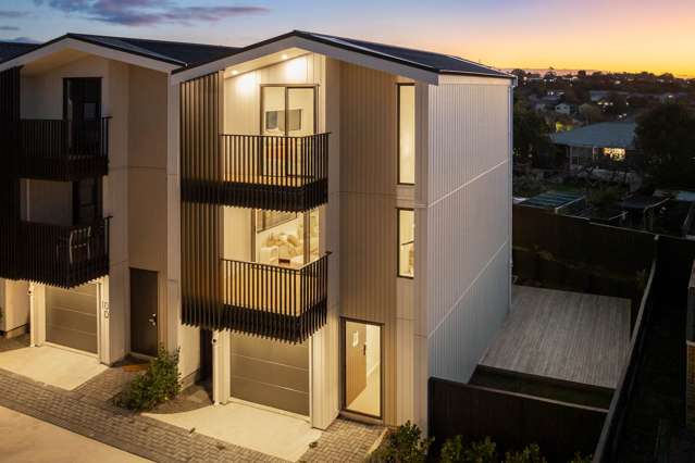 Luxurious Standalone House