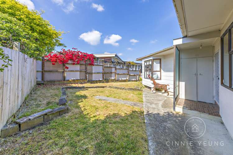 33 Devon Road Bucklands Beach_2