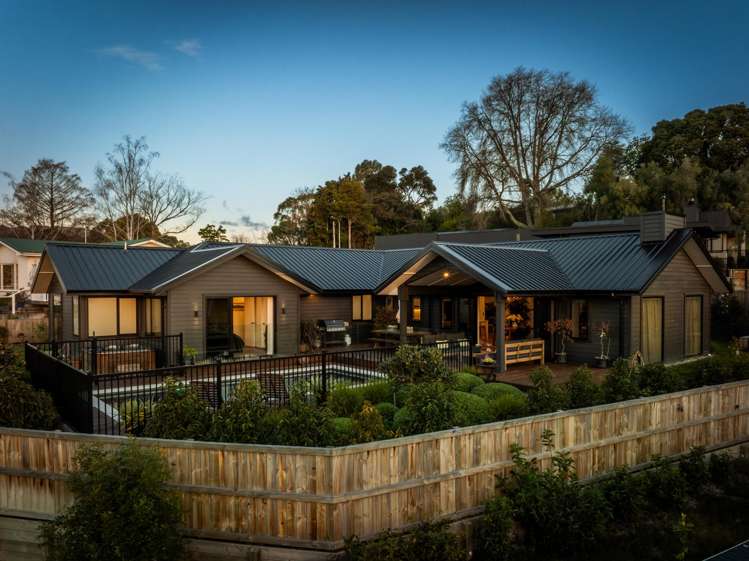 68 Breadalbane Avenue Havelock North_27